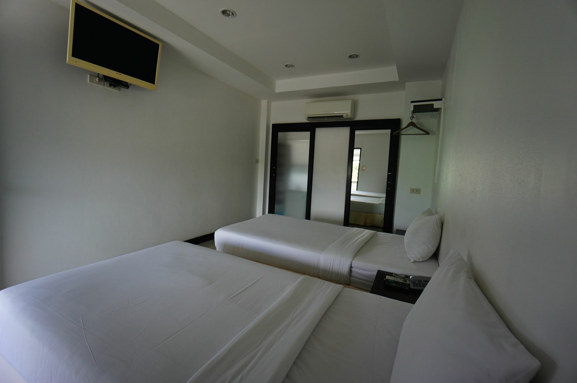 The Auto Place Phuket Esterno foto